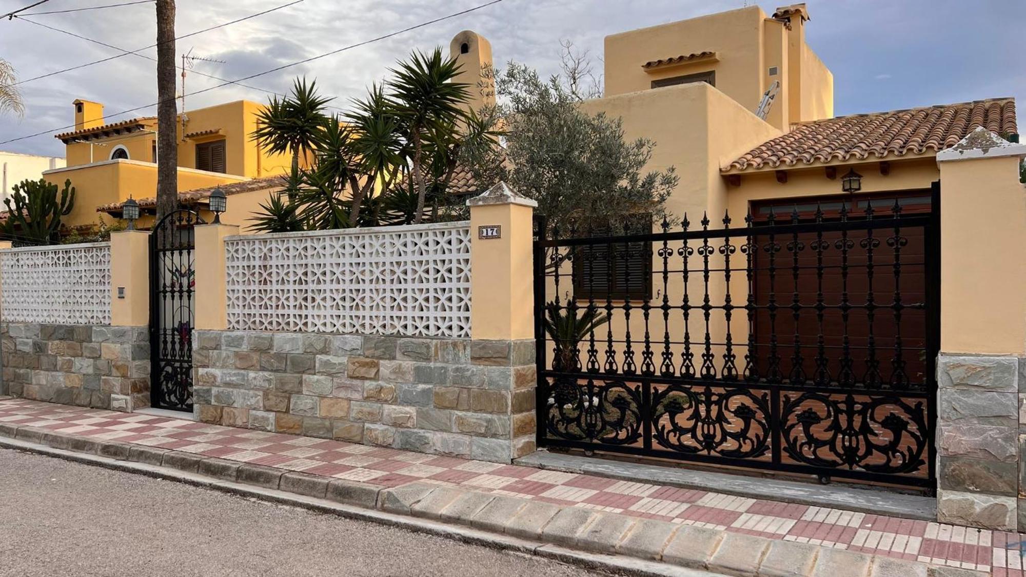 Precioso Chalet En La Playa De Tavernes De La Valldigna エクステリア 写真